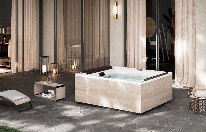 How does the hydromassage work